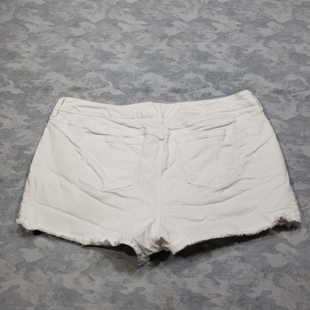 Torrid Shorts Womens 22 White Lace Trim High Rise Stretch Raw Hem - Picture 12 of 13